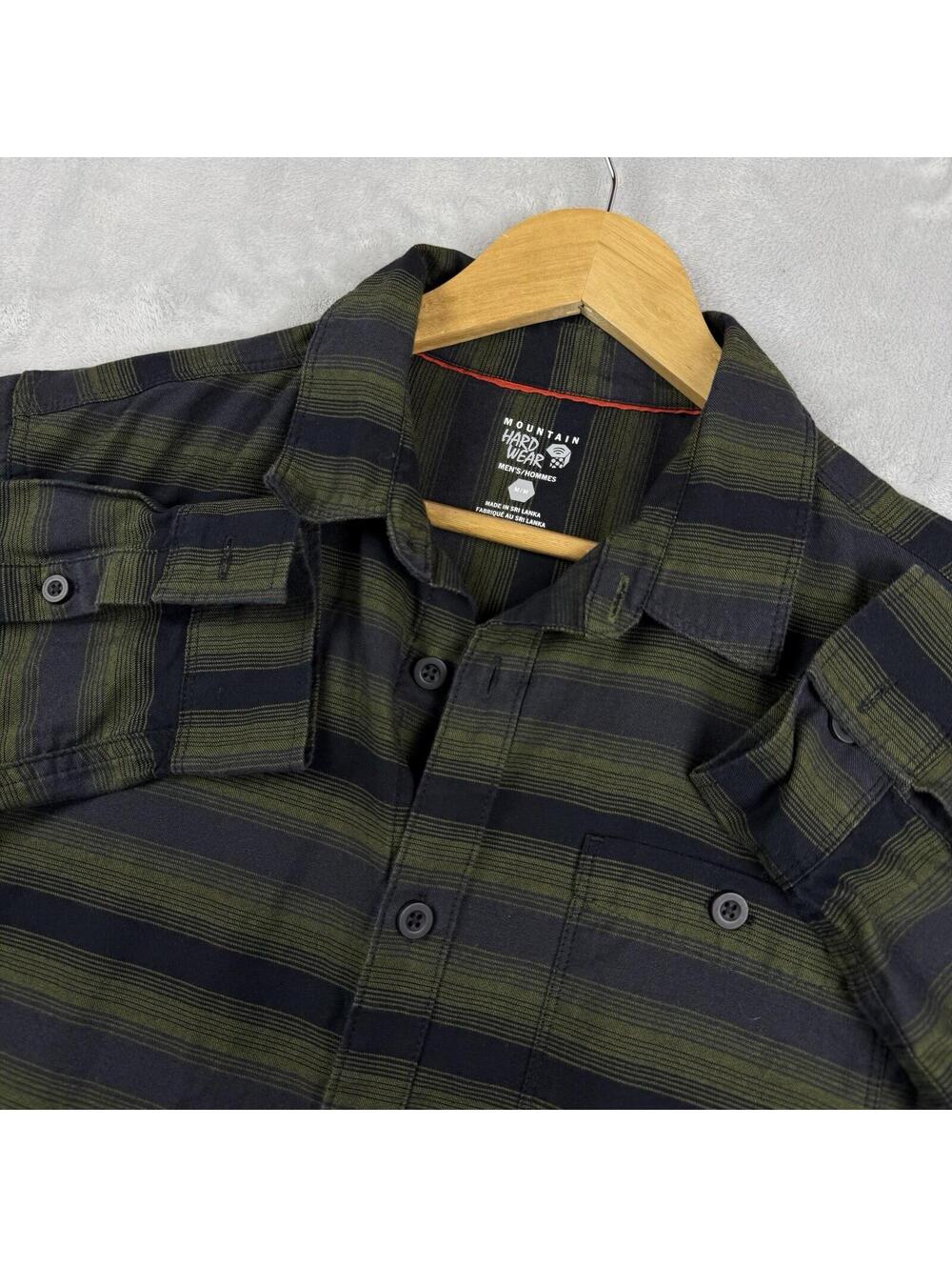 Mountain Hardwear Striped Button Up Shirt Green Black Outdoor Mens M Gorpcore